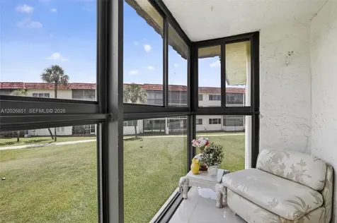 8941 S Hollybrook Boulevard Pembroke Pines FL 33025