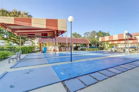 8941 S Hollybrook Boulevard Pembroke Pines FL 33025