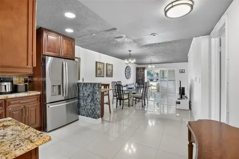 8941 S Hollybrook Boulevard Pembroke Pines FL 33025