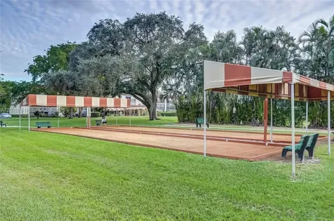 8941 S Hollybrook Boulevard Pembroke Pines FL 33025