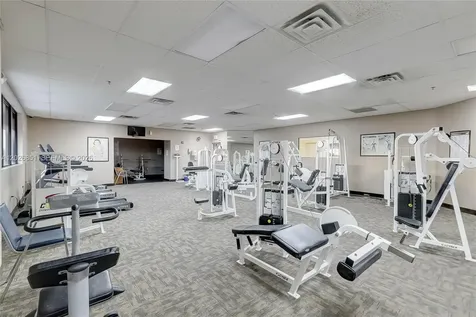 8941 S Hollybrook Boulevard Pembroke Pines FL 33025