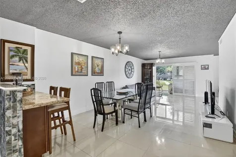 8941 S Hollybrook Boulevard Pembroke Pines FL 33025