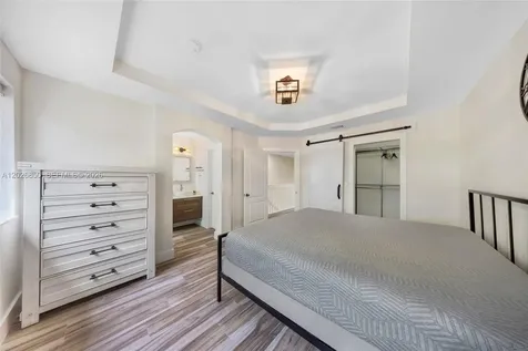 8942 W Flagler Street Miami FL 33174