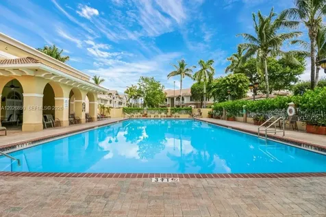 8942 W Flagler Street Miami FL 33174