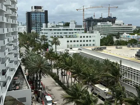 100 Lincoln Road Miami Beach FL 33139