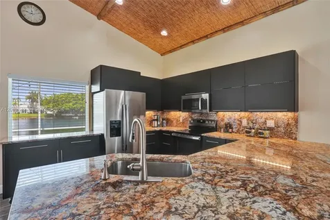 10639 Lago Welleby Drive Sunrise FL 33351