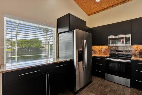 10639 Lago Welleby Drive Sunrise FL 33351