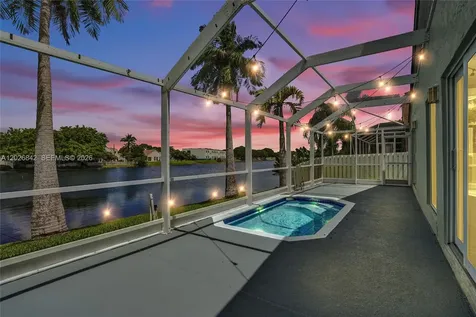 10639 Lago Welleby Drive Sunrise FL 33351