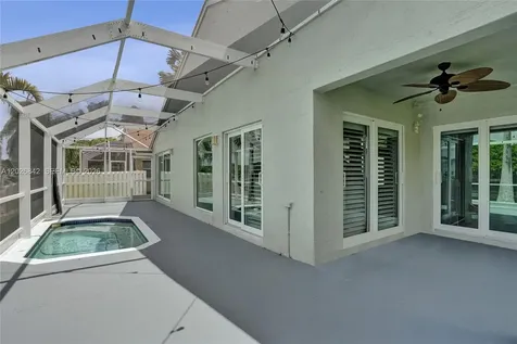10639 Lago Welleby Drive Sunrise FL 33351