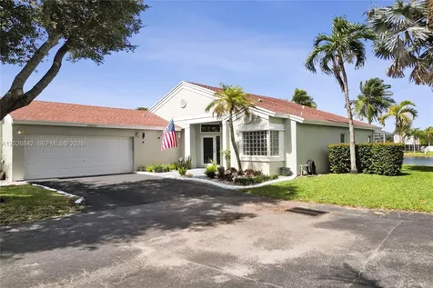 10639 Lago Welleby Drive Sunrise FL 33351