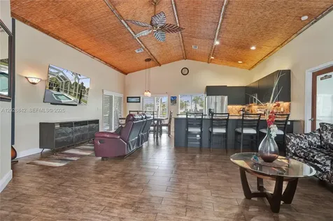 10639 Lago Welleby Drive Sunrise FL 33351