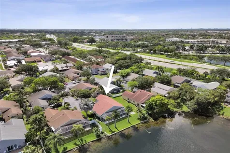10639 Lago Welleby Drive Sunrise FL 33351