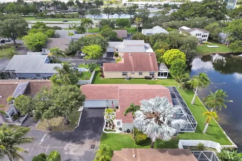 10639 Lago Welleby Drive Sunrise FL 33351