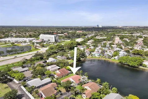 10639 Lago Welleby Drive Sunrise FL 33351