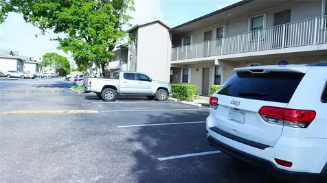 7668 SW 152nd Avenue Miami FL 33193