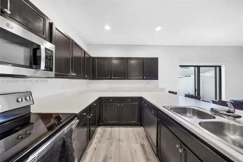 9381 W 33rd Lane Hialeah FL 33018