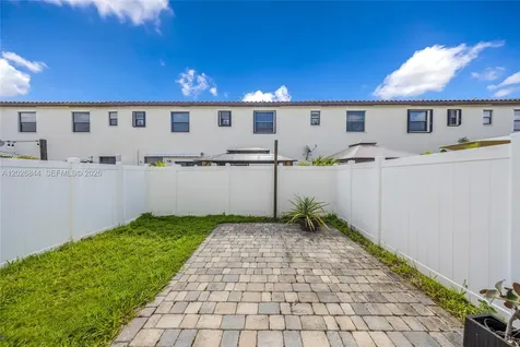 9381 W 33rd Lane Hialeah FL 33018