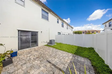 9381 W 33rd Lane Hialeah FL 33018