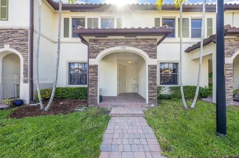 9381 W 33rd Lane Hialeah FL 33018