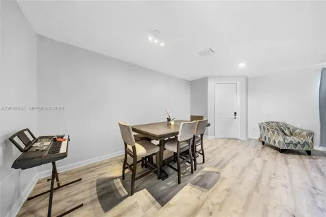9381 W 33rd Lane Hialeah FL 33018