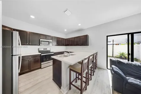 9381 W 33rd Lane Hialeah FL 33018