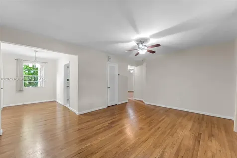 5590 SW 78th Street Miami FL 33143