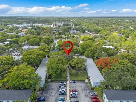 5590 SW 78th Street Miami FL 33143