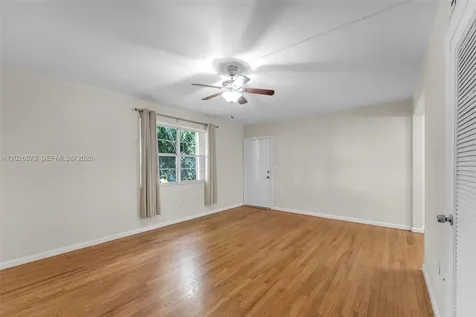 5590 SW 78th Street Miami FL 33143