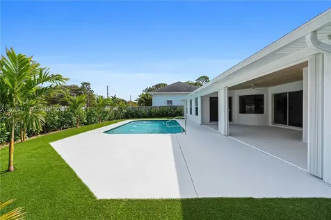 5923 Loxahatchee Pines Drive Jupiter FL 33458