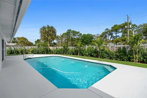 5923 Loxahatchee Pines Drive Jupiter FL 33458