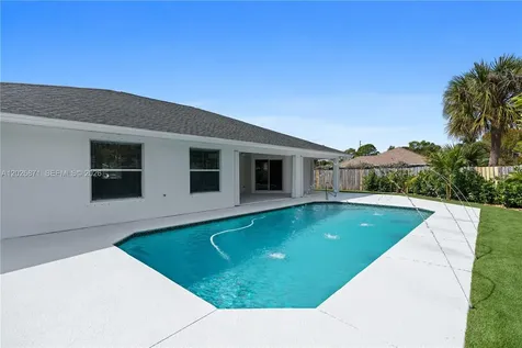 5923 Loxahatchee Pines Drive Jupiter FL 33458
