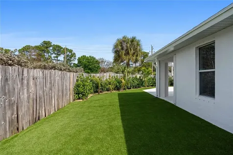 5923 Loxahatchee Pines Drive Jupiter FL 33458