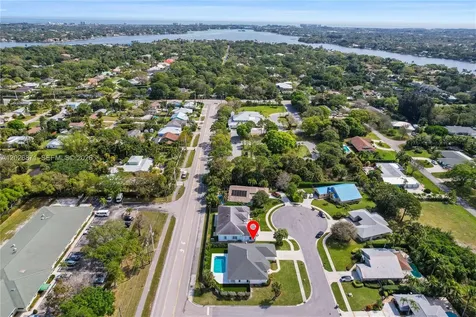 5923 Loxahatchee Pines Drive Jupiter FL 33458