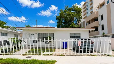 2727 SW 24th Street Miami FL 33145
