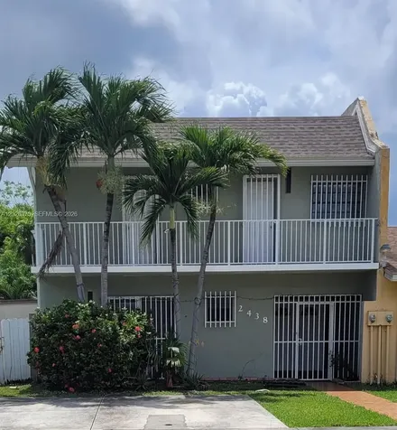 2438 SW 109th Court Miami FL 33165