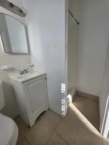 7155 Rue Notre Dame Miami Beach FL 33141