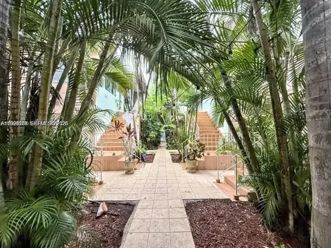 1115 Meridian Avenue Miami Beach FL 33139