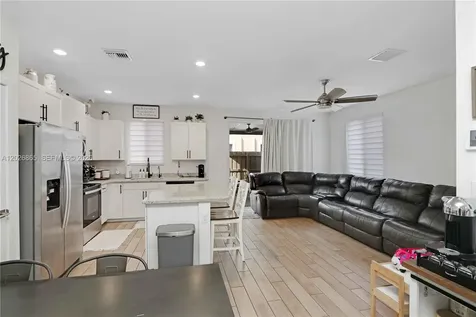 1036 SE 24th Avenue Homestead FL 33035