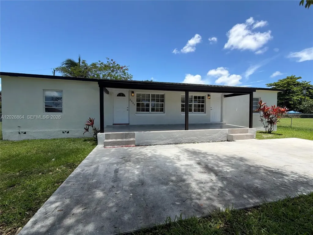 2035 NW 113th Terrace Miami FL 33167