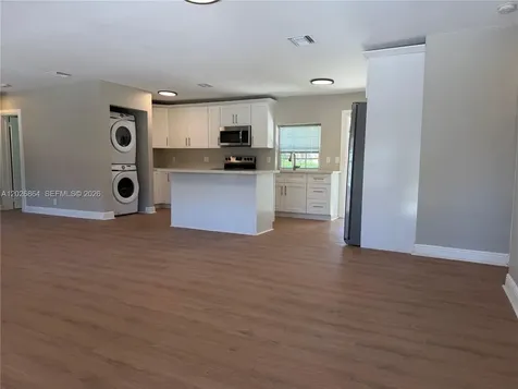 2035 NW 113th Terrace Miami FL 33167