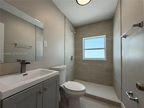2035 NW 113th Terrace Miami FL 33167