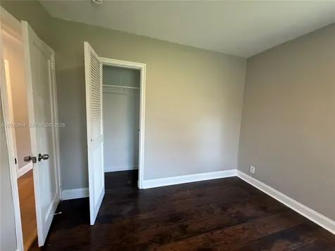2035 NW 113th Terrace Miami FL 33167