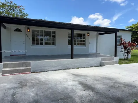 2035 NW 113th Terrace Miami FL 33167
