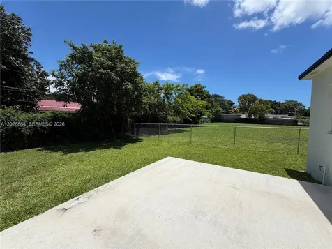 2035 NW 113th Terrace Miami FL 33167
