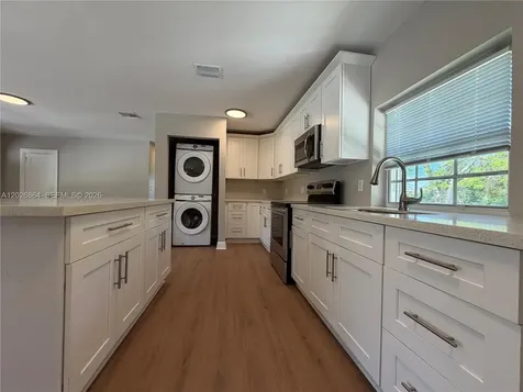 2035 NW 113th Terrace Miami FL 33167