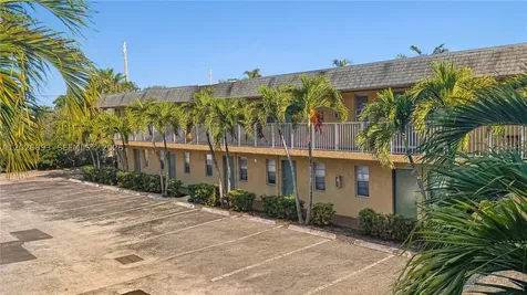 4081 N Dixie Highway Oakland Park FL 33334