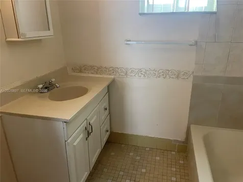 825 SW 9th Street Hallandale Beach FL 33009