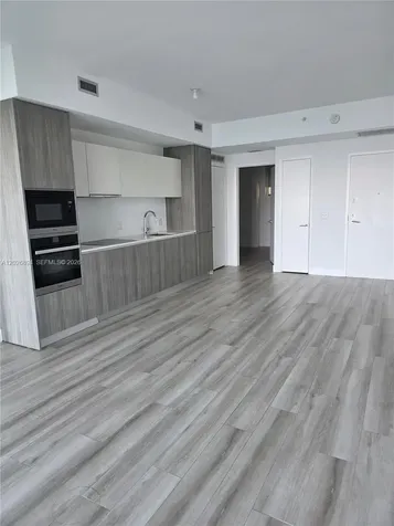 2900 NE 7th Avenue Miami FL 33137