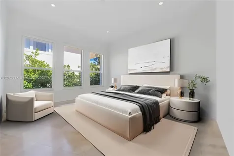 7155 E Lago Drive Coral Gables FL 33143
