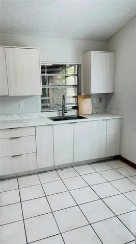 19642 NW 59th Place Hialeah FL 33015